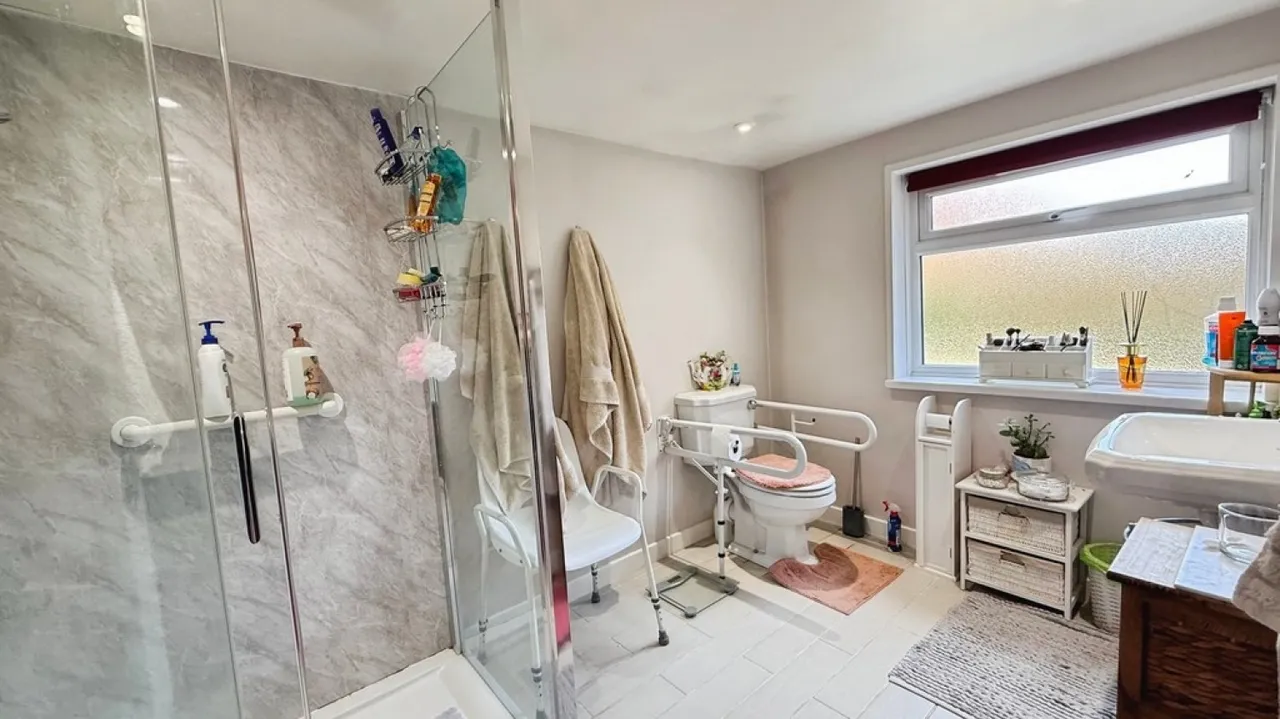Boreham Road, Warminster, photo 12