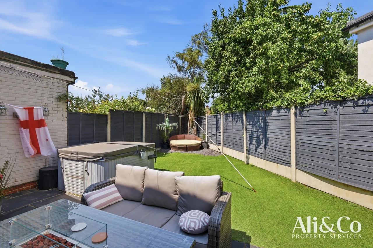 Lenmore Avenue, Grays, Essex, RM17 5NY, photo 20