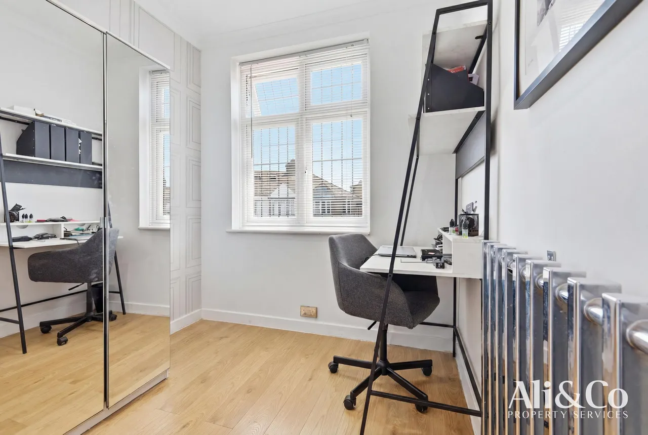 Lenmore Avenue, Grays, Essex, RM17 5NY, photo 9