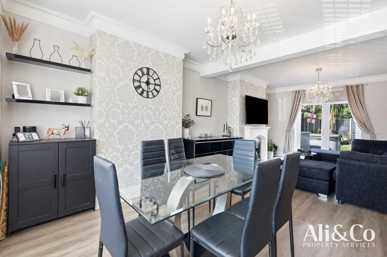 Lenmore Avenue, Grays, Essex, RM17 5NY, photo 4