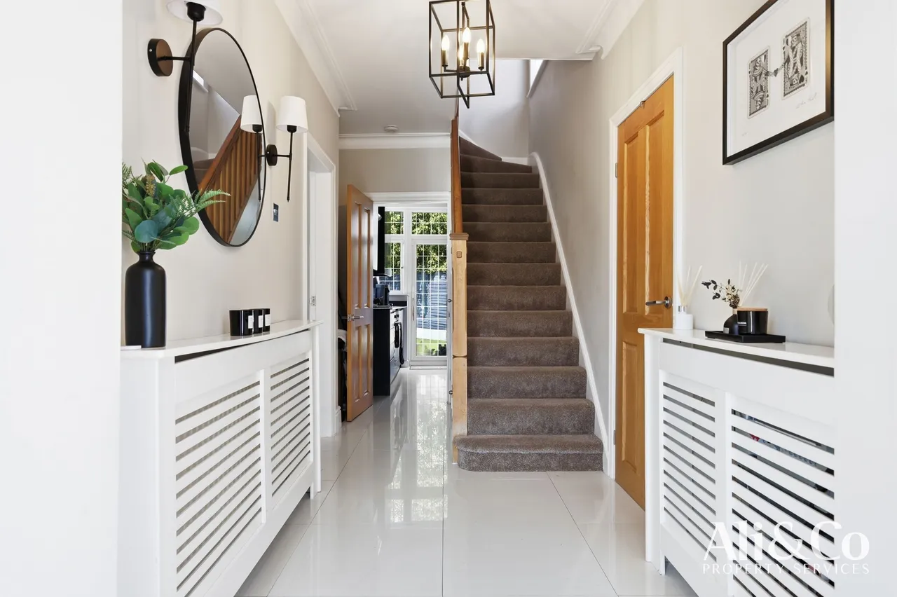 Lenmore Avenue, Grays, Essex, RM17 5NY, photo 5
