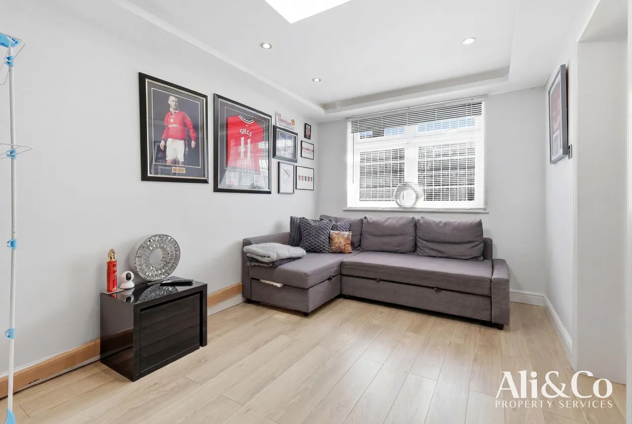 Lenmore Avenue, Grays, Essex, RM17 5NY, photo 8