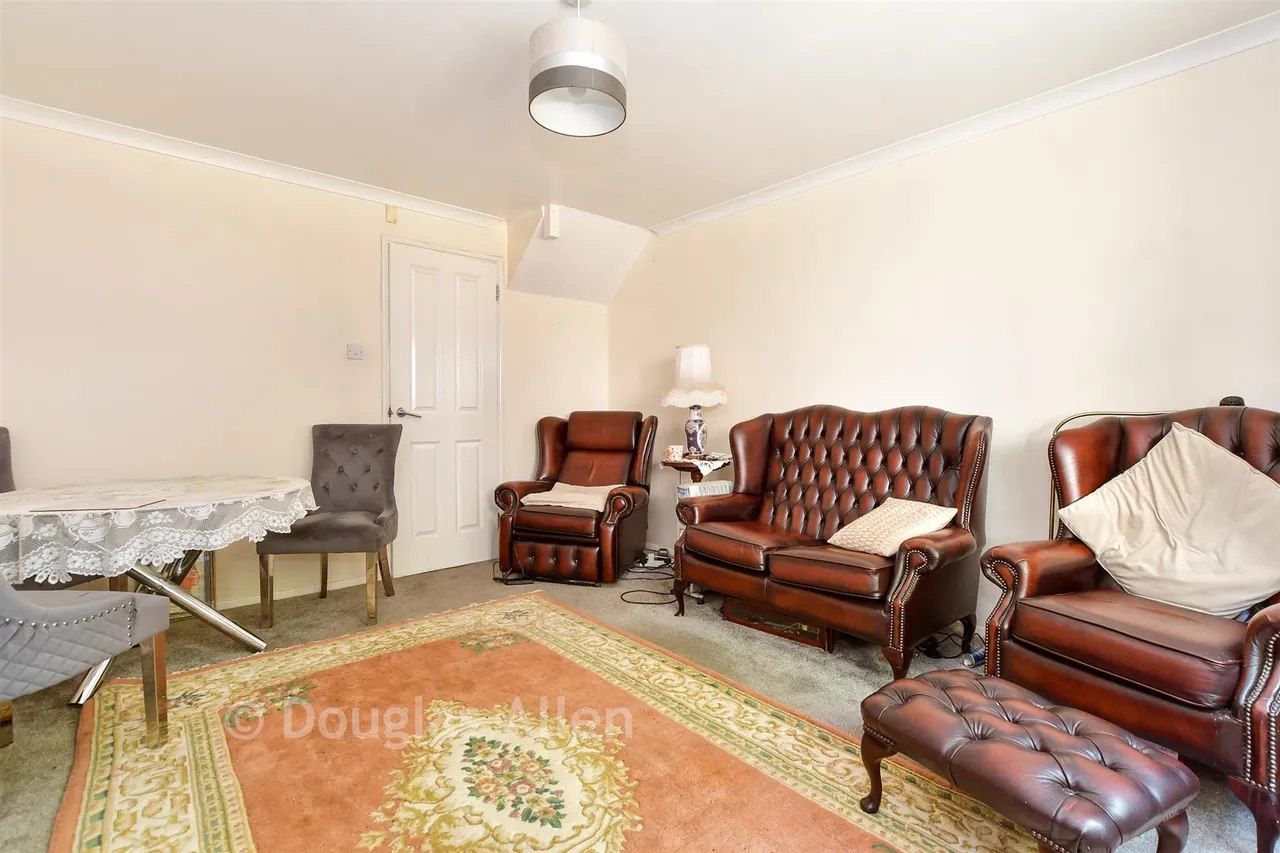 Wellington Mews, Billericay, CM12, photo 4