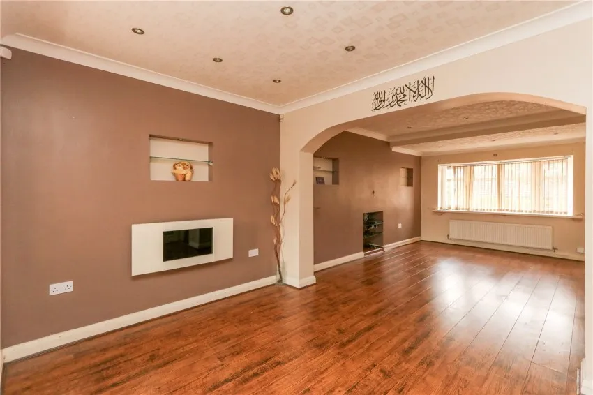 Radnormere Drive, Cheadle Hulme, photo 3