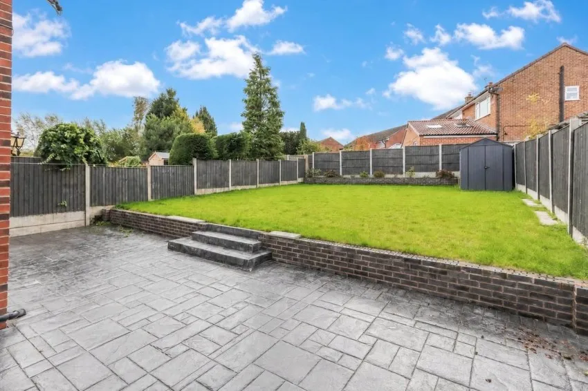 Radnormere Drive, Cheadle Hulme, photo 9
