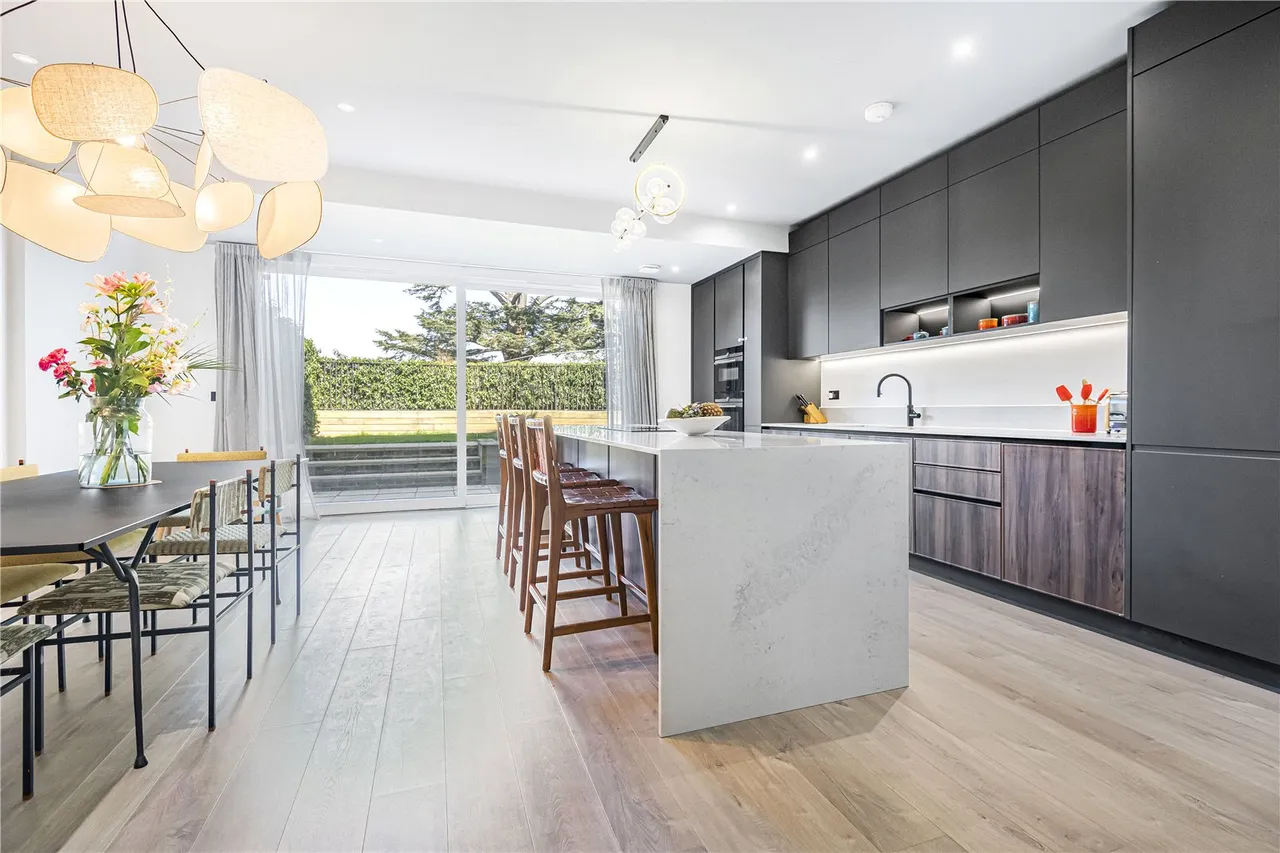 Daffodil Crescent, Barnet, EN4 0EB, photo 8