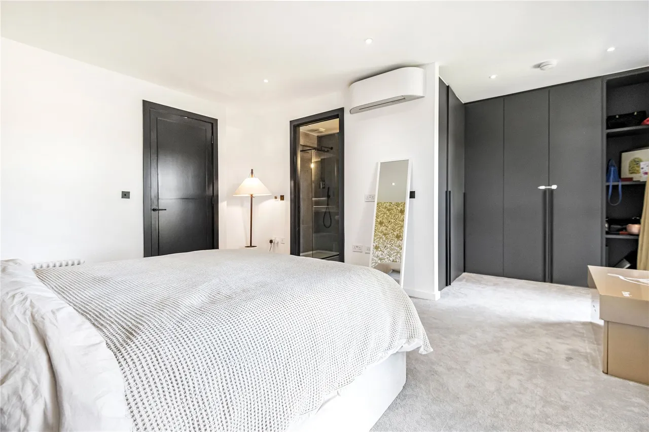 Daffodil Crescent, Barnet, EN4 0EB, photo 17
