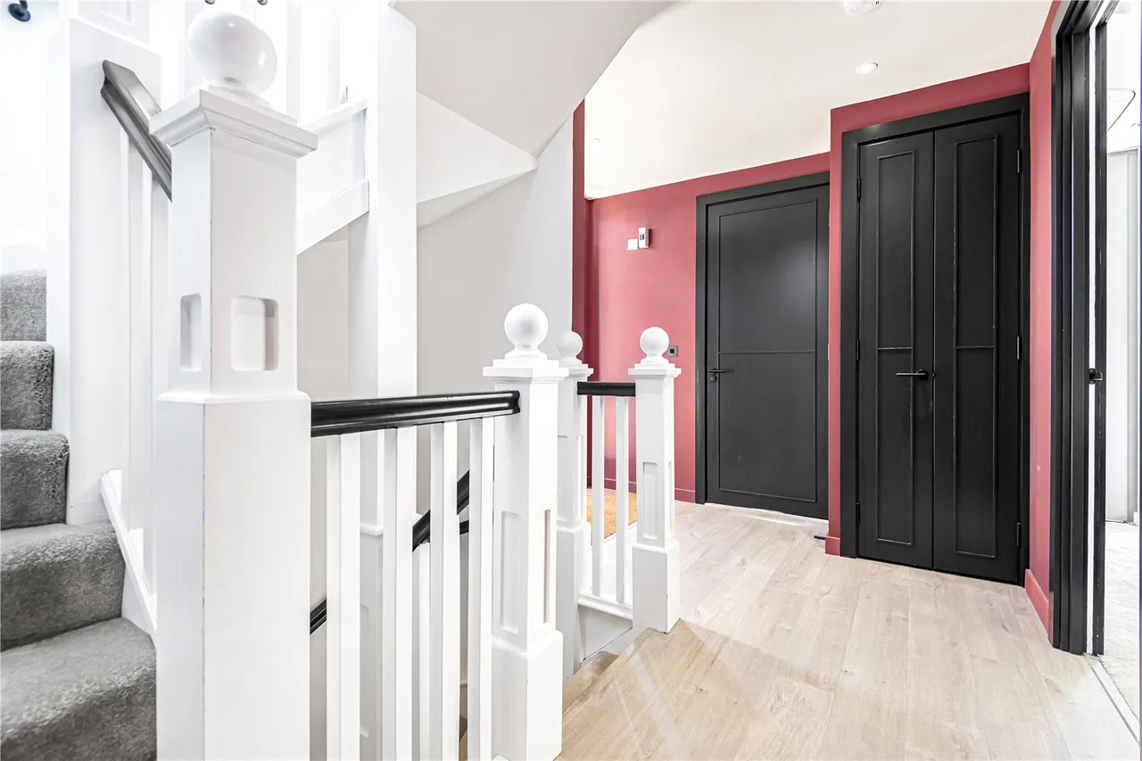 Daffodil Crescent, Barnet, EN4 0EB, photo 2