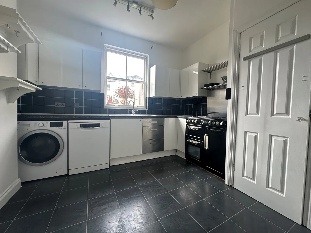 Bernard Street, Southampton, SO14, photo 2