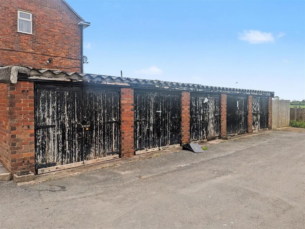 Johnson Crescent, Cheadle, ST10, photo 7