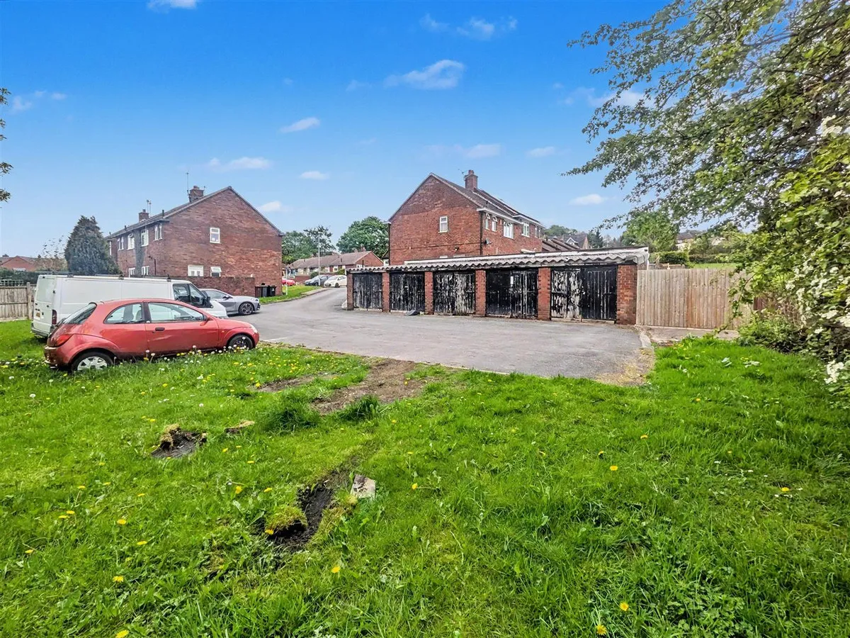 Johnson Crescent, Cheadle, ST10, photo 5
