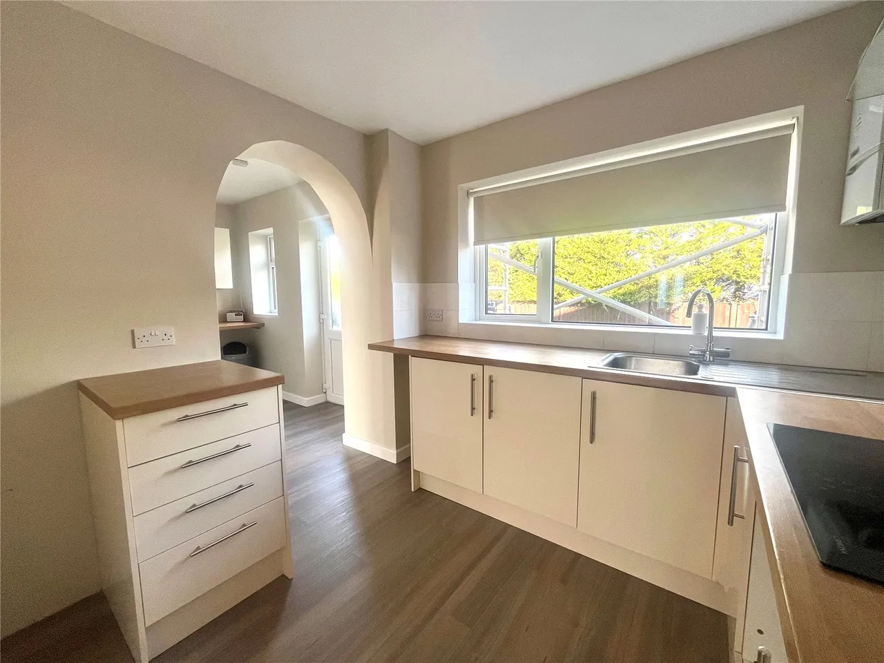 Pen-y-Maes Road, Holywell, Flintshire, CH8 7BD, photo 6