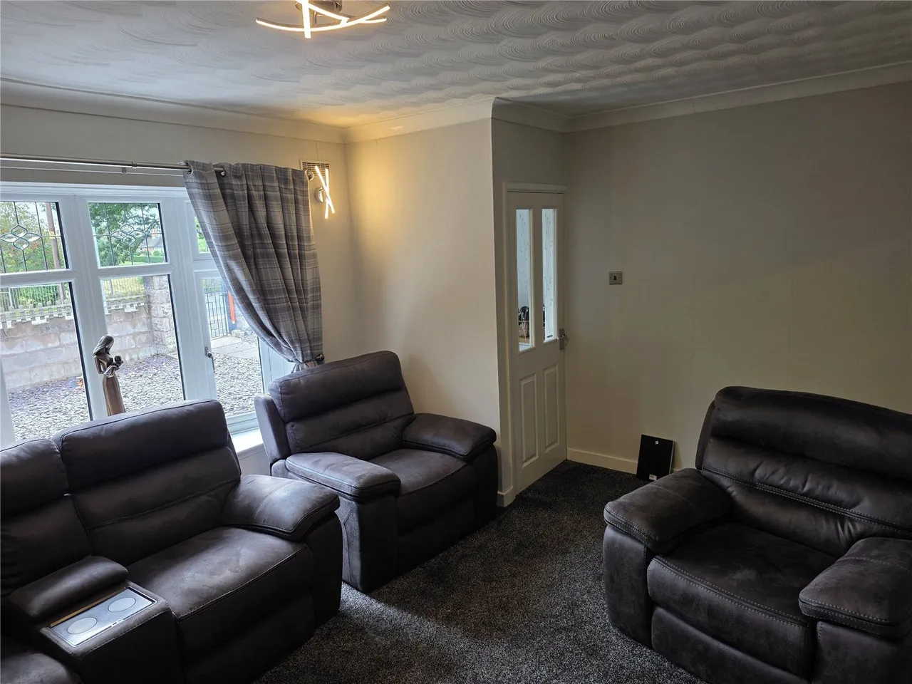 High Lane, STOKE-ON-TRENT, Staffordshire, ST6, photo 8