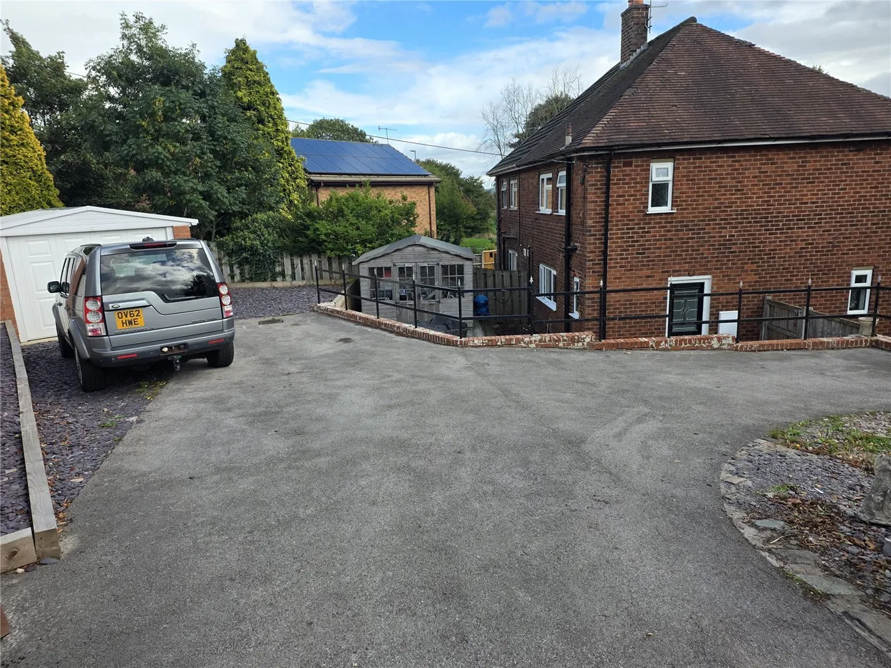 High Lane, STOKE-ON-TRENT, Staffordshire, ST6, photo 2
