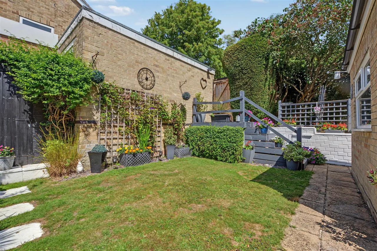 Islay Close, Arnold, NG5, photo 5