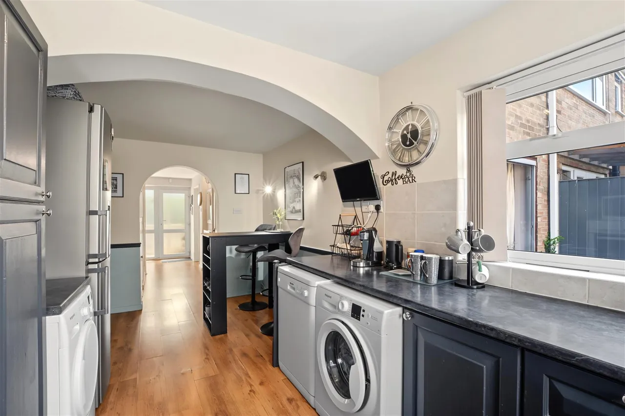 Islay Close, Arnold, NG5, photo 10