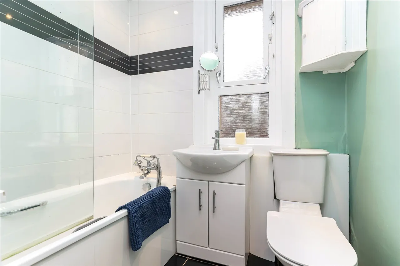 Burghead Drive, Glasgow, G51, photo 14