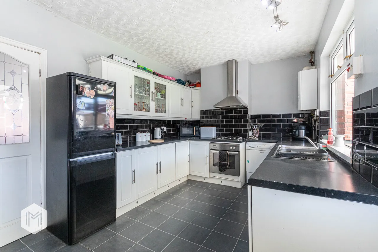 Lupin Avenue, Farnworth, Bolton, BL4 0EP, photo 7