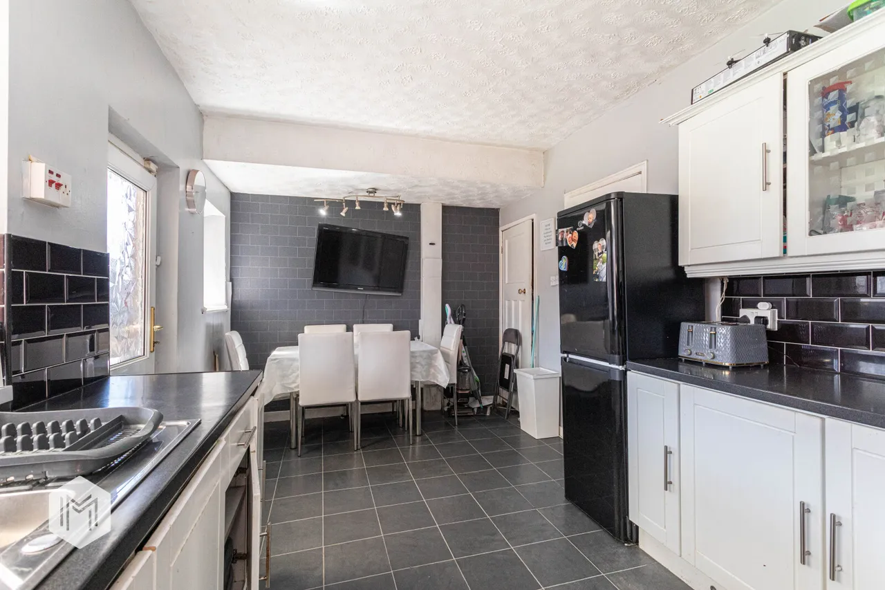 Lupin Avenue, Farnworth, Bolton, BL4 0EP, photo 5