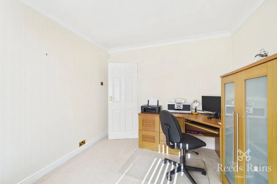 Katrina Grove, Featherstone, West Yorkshire, WF7, photo 9