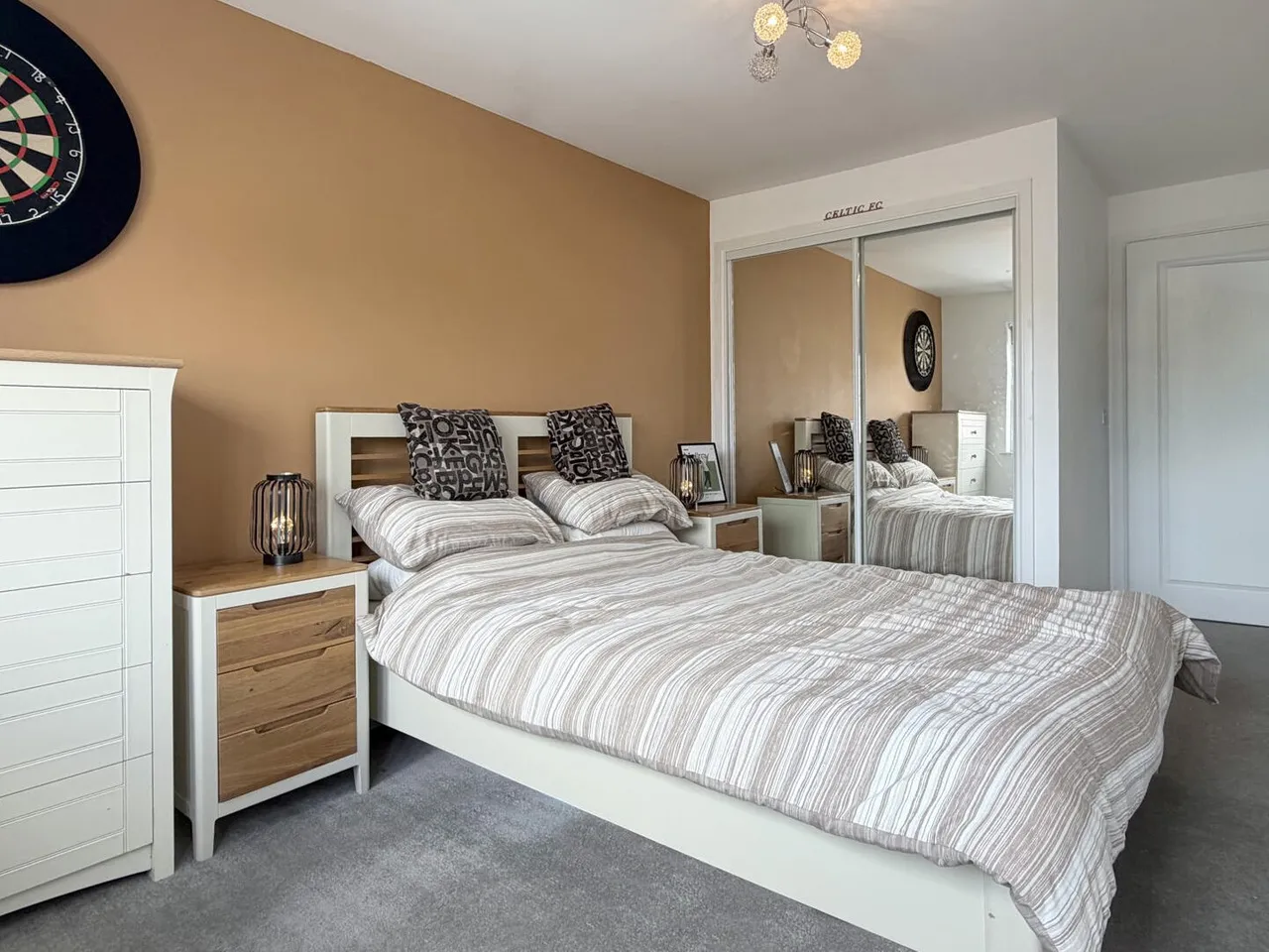 Dove Court, Elgin, photo 16