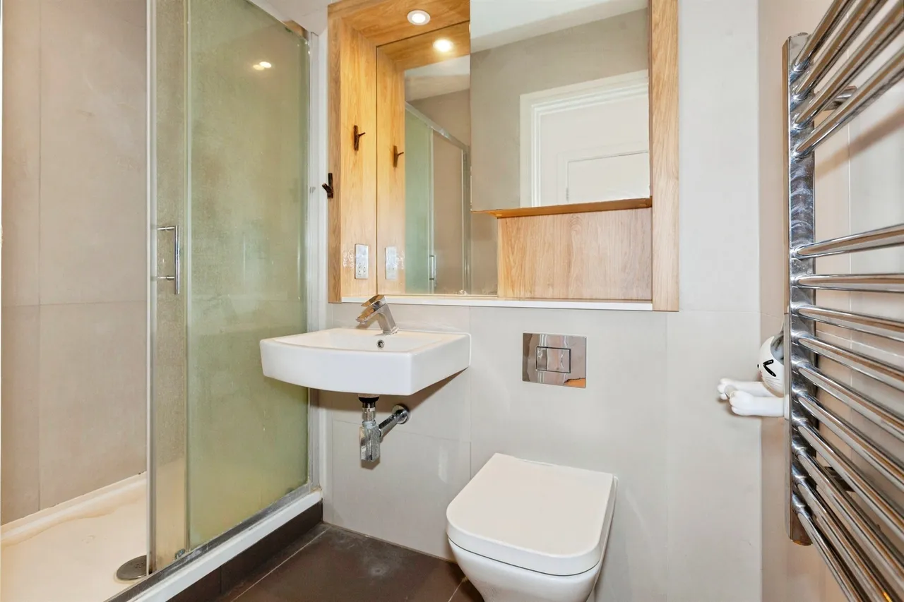 High Street, Slough, SL1, photo 9