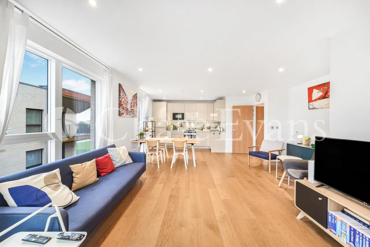Reverence House, Colindale Gardens, Lismore Boulevard, Colindale, London, NW9, photo 5
