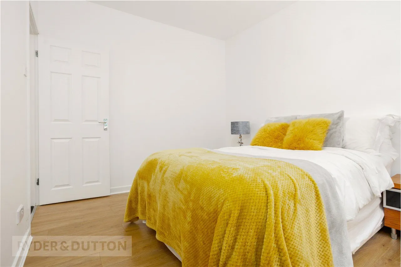 Oldham Road, Denshaw, OL3, photo 10
