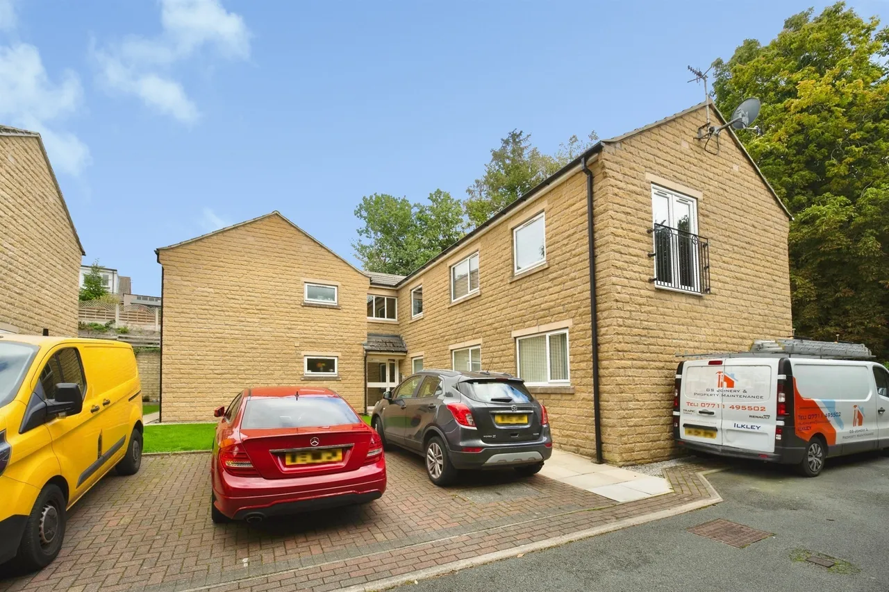 Sleningford Road, Bingley, BD16, photo 17