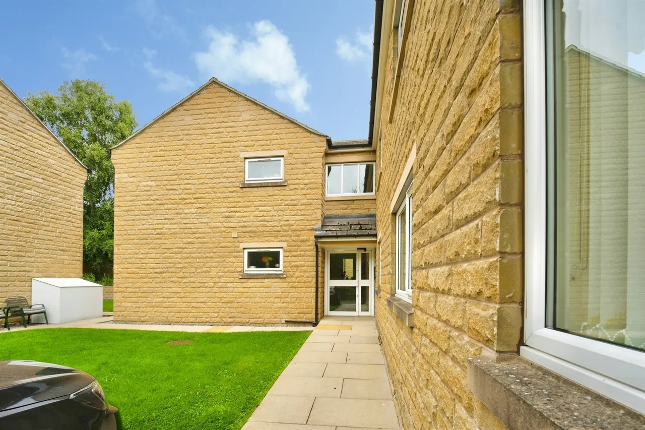 Sleningford Road, Bingley, BD16, photo 16