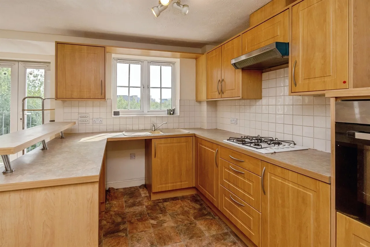 Waterfront Way, Walsall, WS2, photo 5