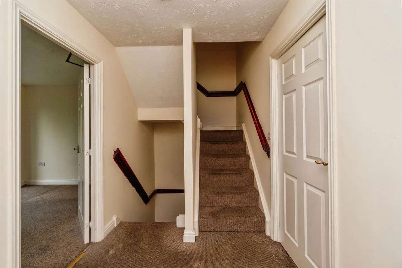 Waterfront Way, Walsall, WS2, photo 8
