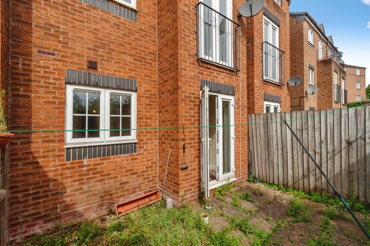 Waterfront Way, Walsall, WS2, photo 16