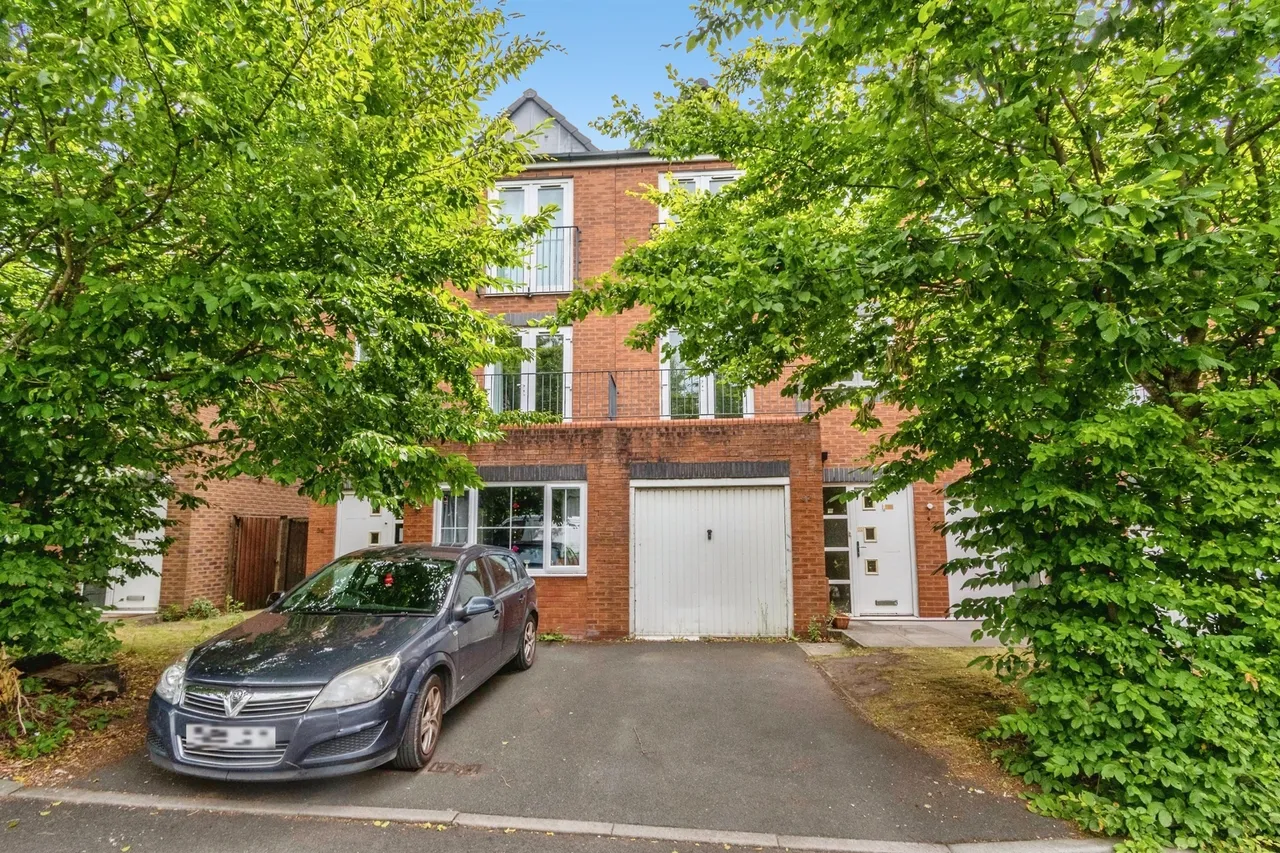3 bed house for sale, Waterfront Way, Walsall, WS2