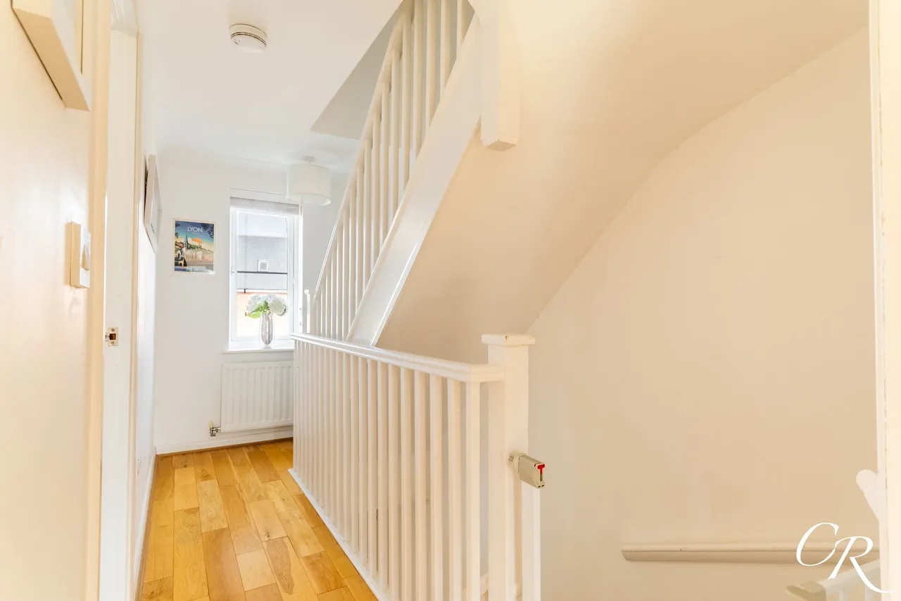 Butterfield Court, Bishops Cleeve, photo 9