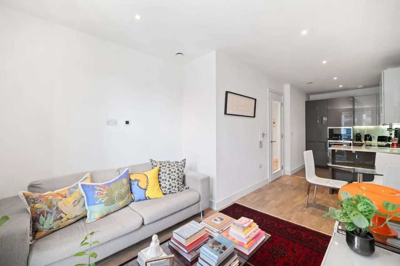 Jasmine House, Juniper Drive, London, SW18 1GL, photo 3