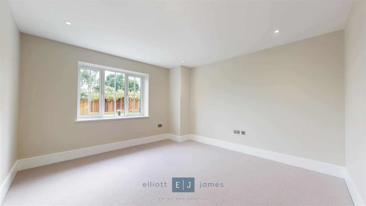 Clovis Close, Loughton, photo 4