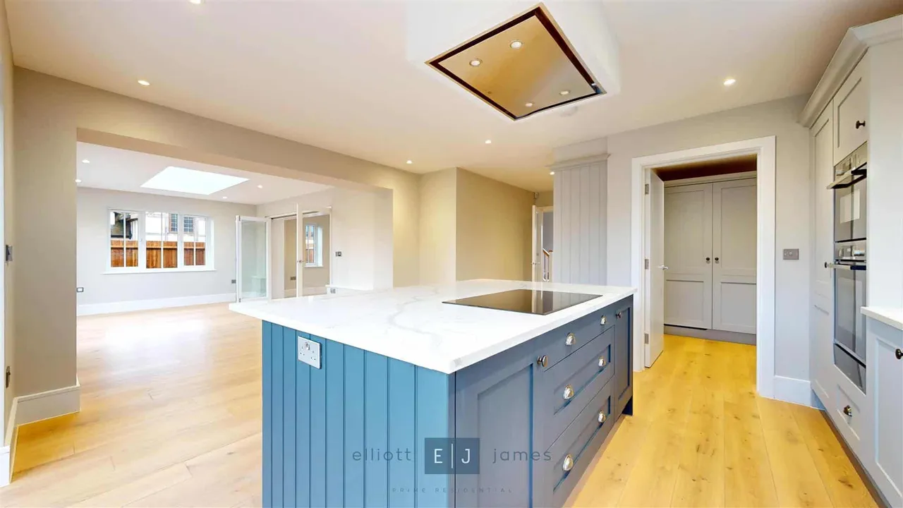 Clovis Close, Loughton, photo 7