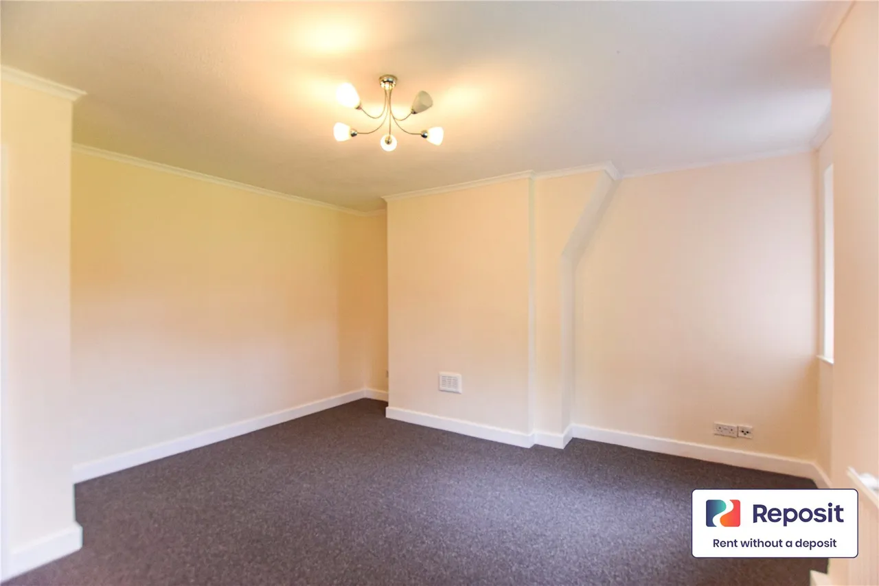 Redmires Court, St James Park, M5, photo 5