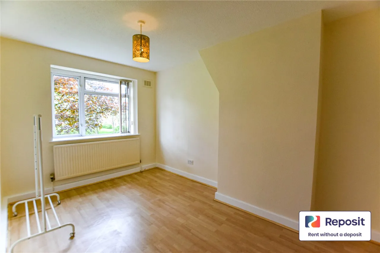 Redmires Court, St James Park, M5, photo 7