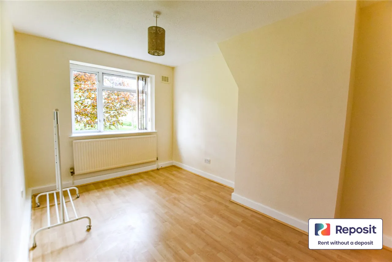 Redmires Court, St James Park, M5, photo 6