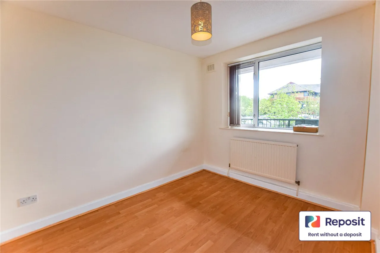 Redmires Court, St James Park, M5, photo 4