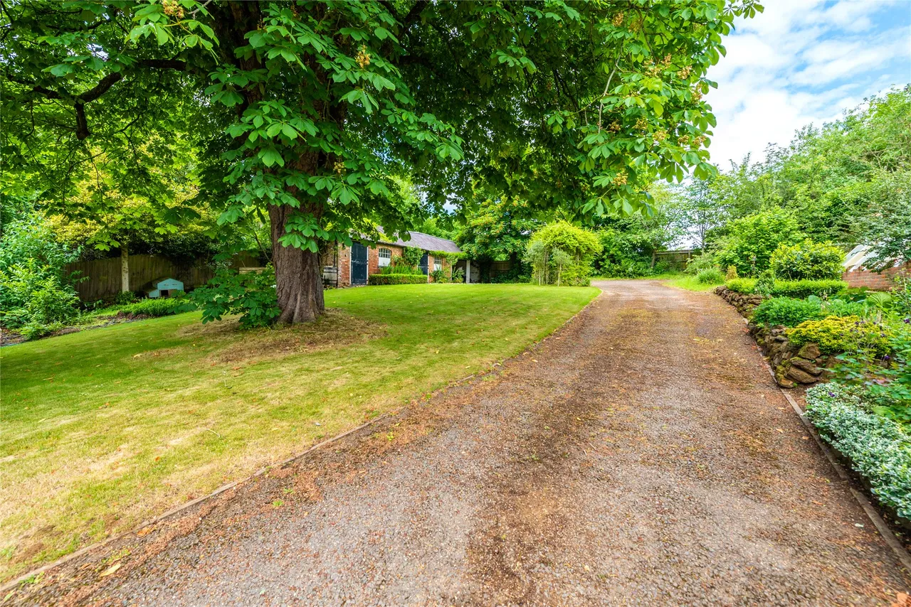 Watling Street, Little Brickhill, MK17, photo 23