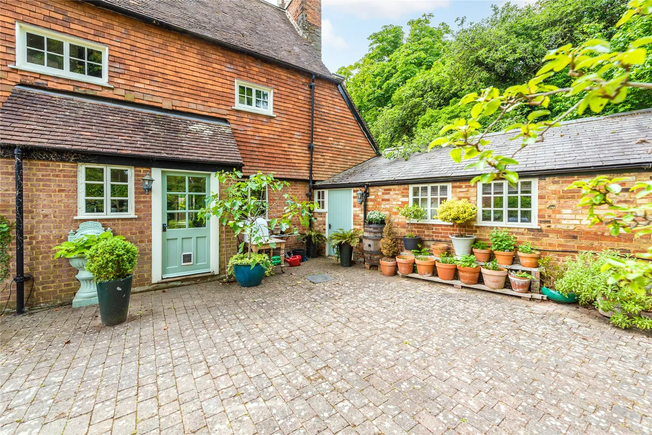 Watling Street, Little Brickhill, MK17, photo 19