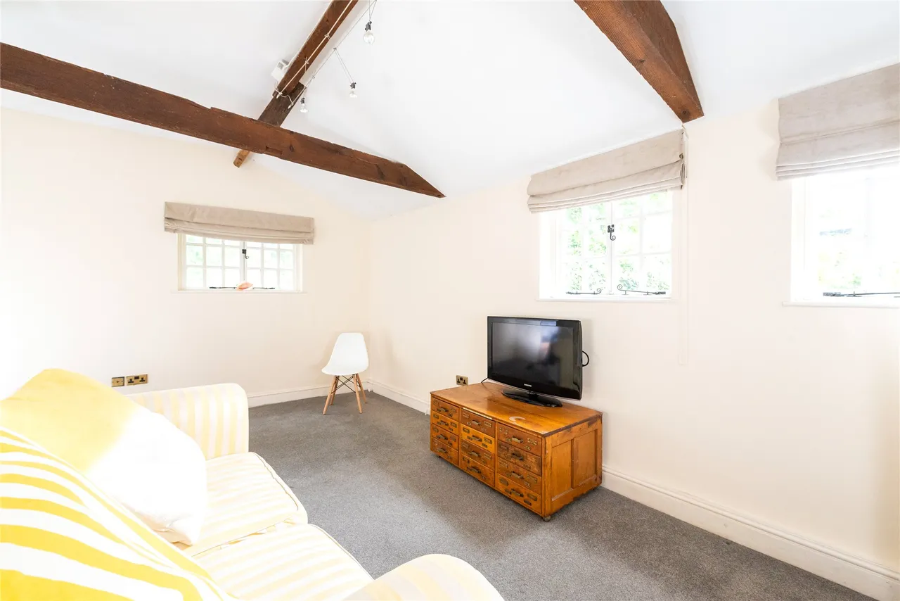 Watling Street, Little Brickhill, MK17, photo 16