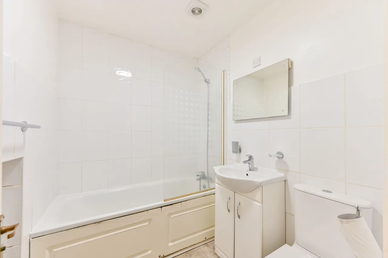 2a Exeter Mansions, Exeter Road, London, photo 6