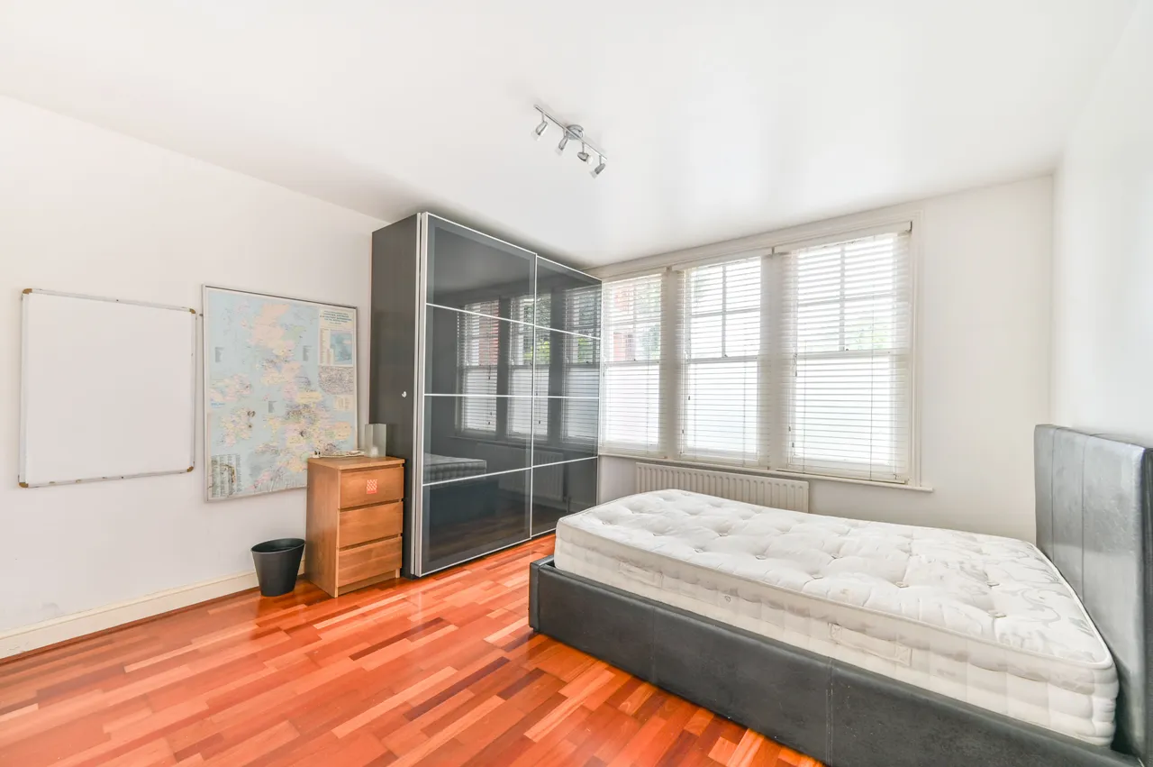 2a Exeter Mansions, Exeter Road, London, photo 10