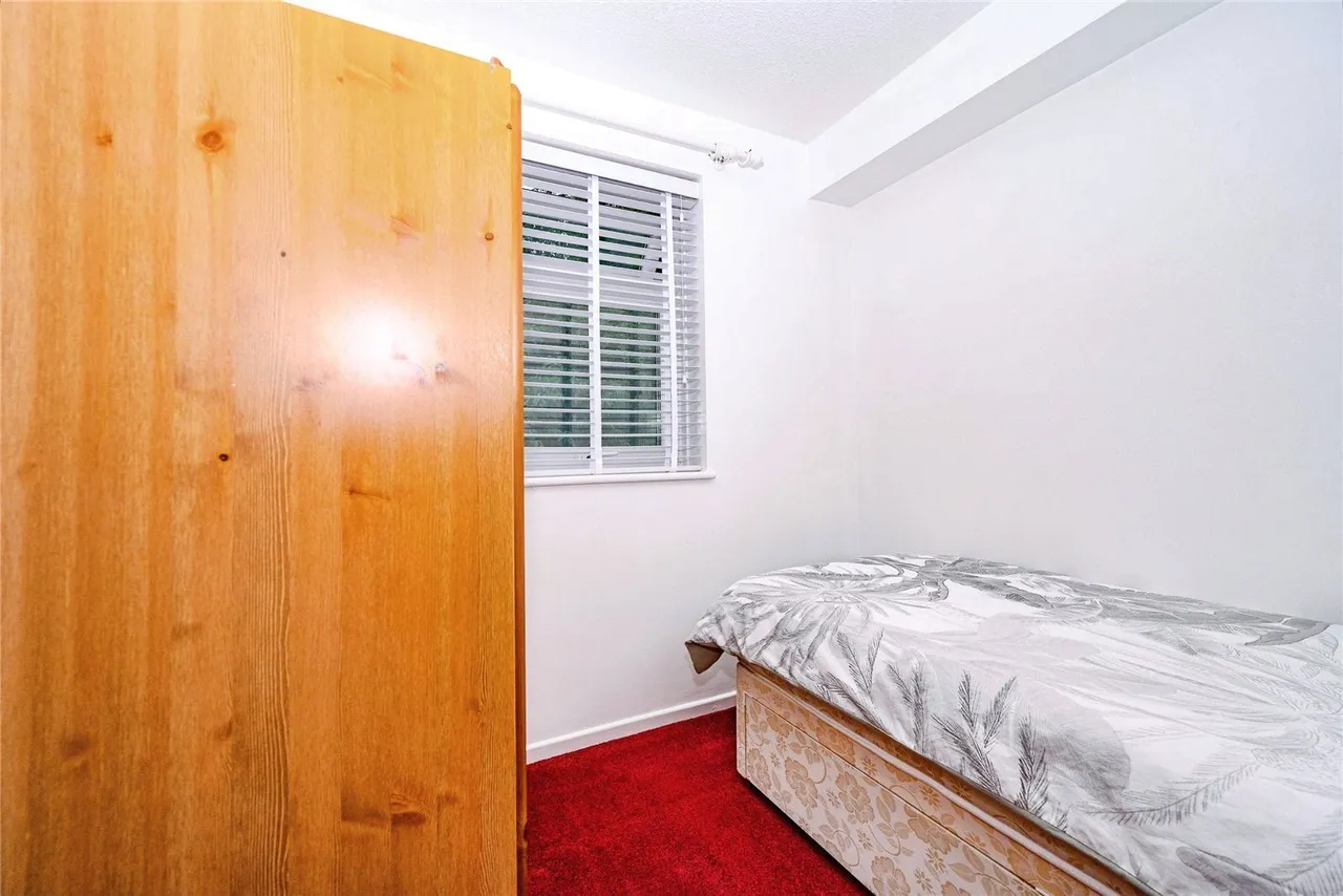 Milton Way, Houghton Regis, Dunstable, Bedfordshire, LU5, photo 6