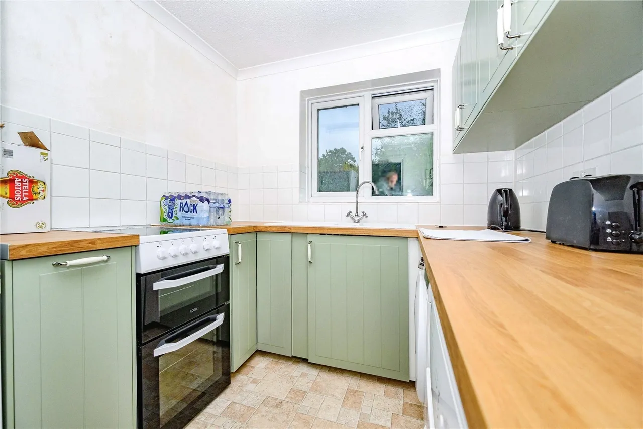 Milton Way, Houghton Regis, Dunstable, Bedfordshire, LU5, photo 4
