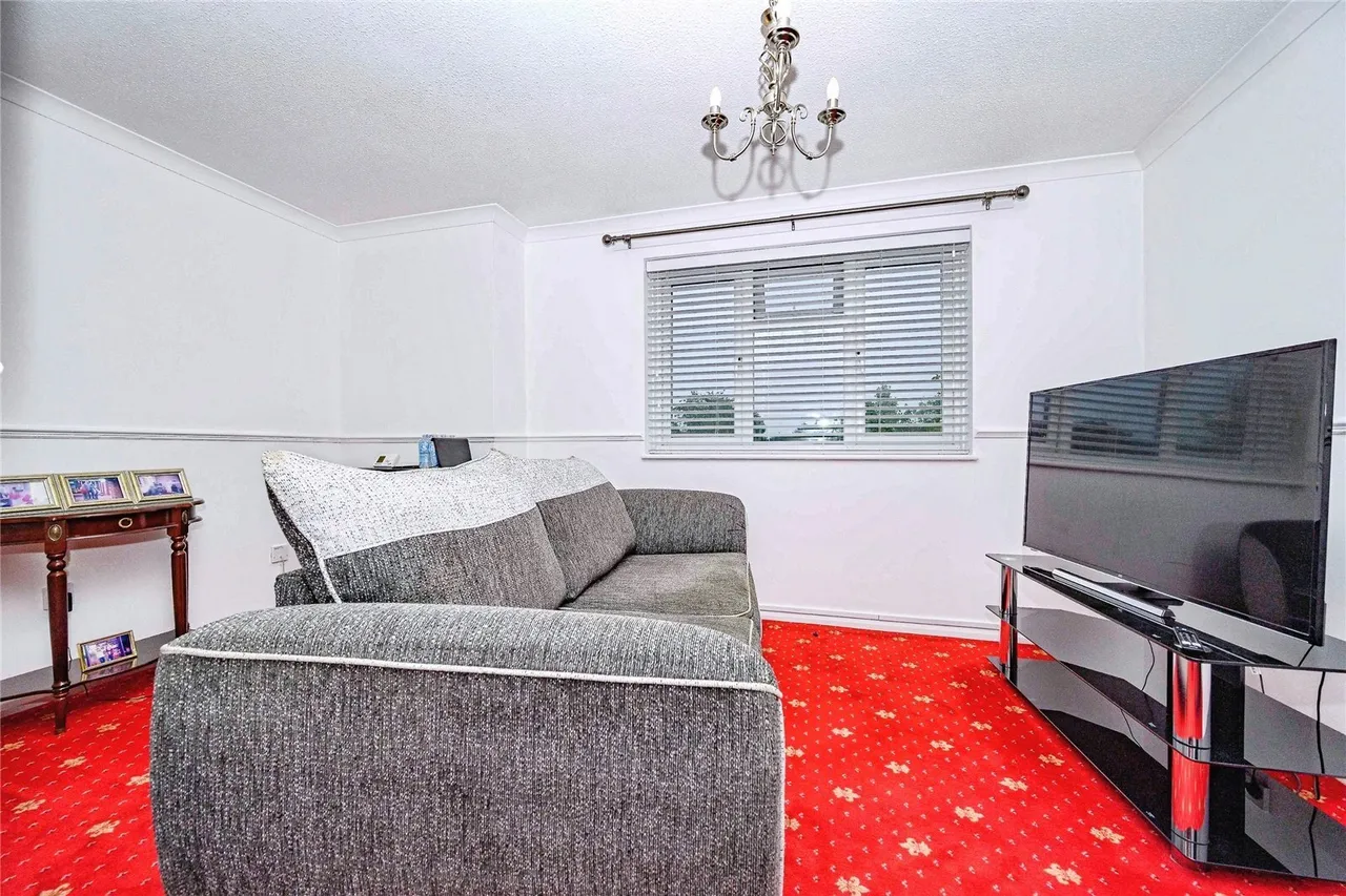 Milton Way, Houghton Regis, Dunstable, Bedfordshire, LU5, photo 8